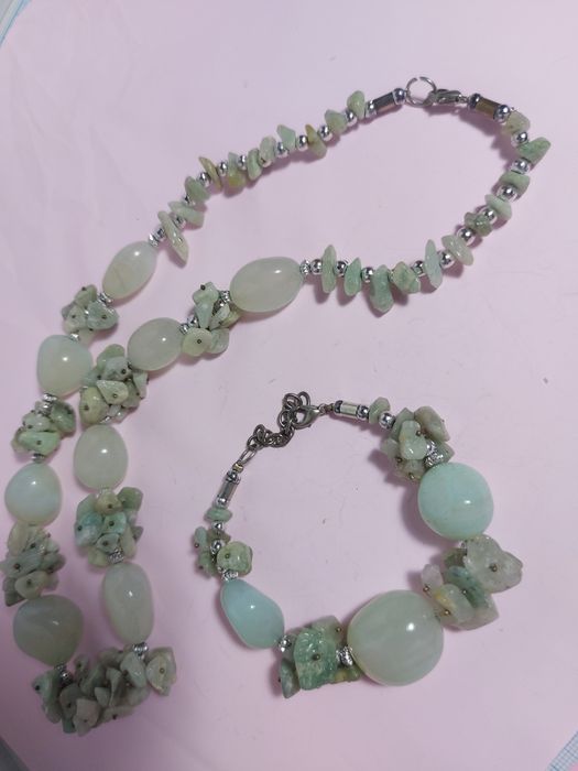 Набор бижутерии.