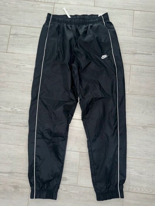 Black Nike Nylon Track Pants, Size M (Medium)
