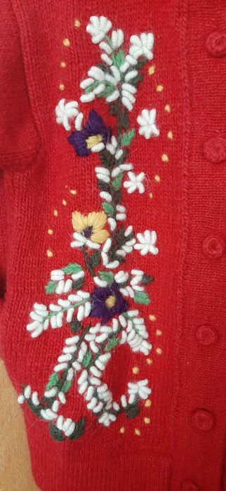 Дамска жилетка ефектна ръчна изработка 100%вълна р-рXL - 2XL