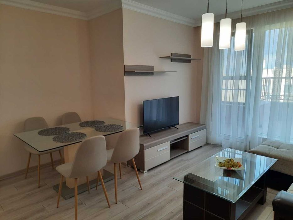 Тристаен Апартамент в Каменица 2