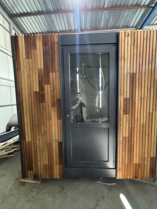 Vand conrainer modular cu riflaj de lemm