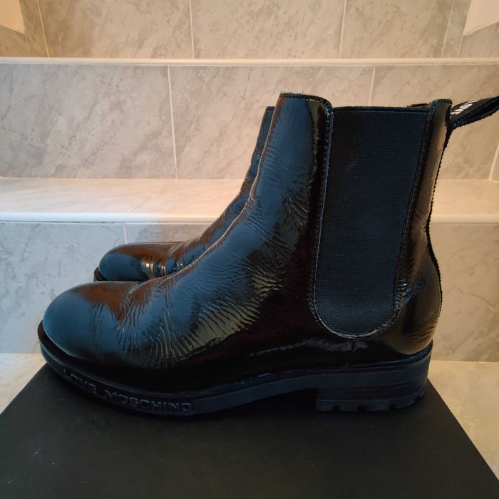 LOVE MOSCHINO  зимни дамски боти