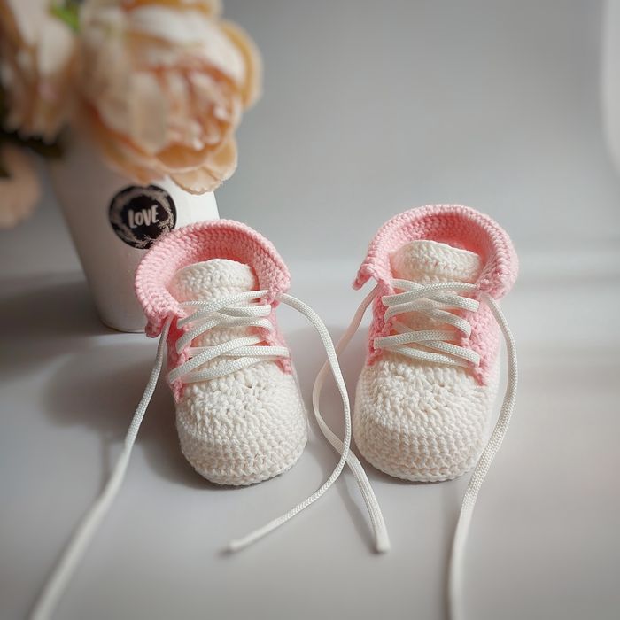 Пинетки крючком вязаные