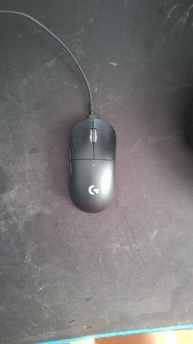 Цял setup с бюро и стол