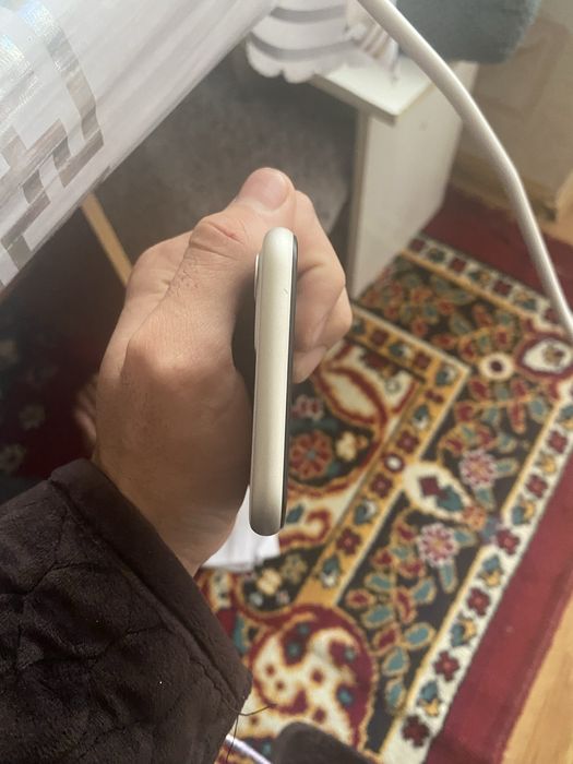 Айфон 11 каробкасымен