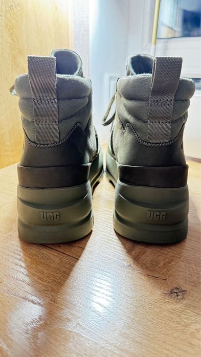 Зимние ботинки UGG