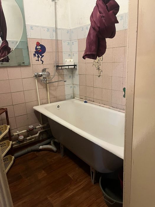 Продам 2 ком квартиру улучшенной планировки,