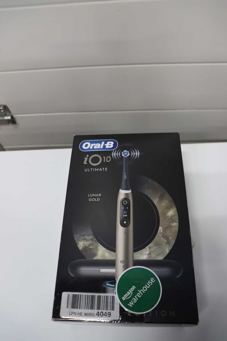 Електрическа четка за зъби ORAL B IO 10 GOLD BLUETOOTH, ЗЛАТЕН, лек козметичен ДЕФЕКТ