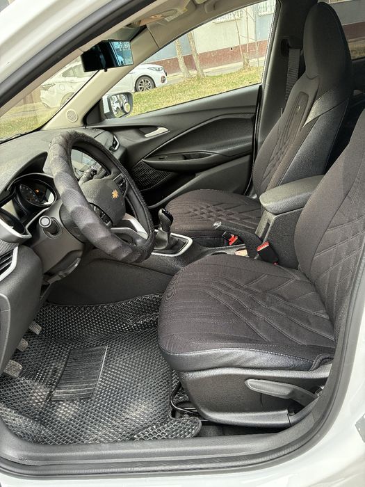 Chevrolet Onix 3LT MT