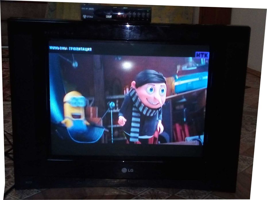 продам б/у  телевизор LG
