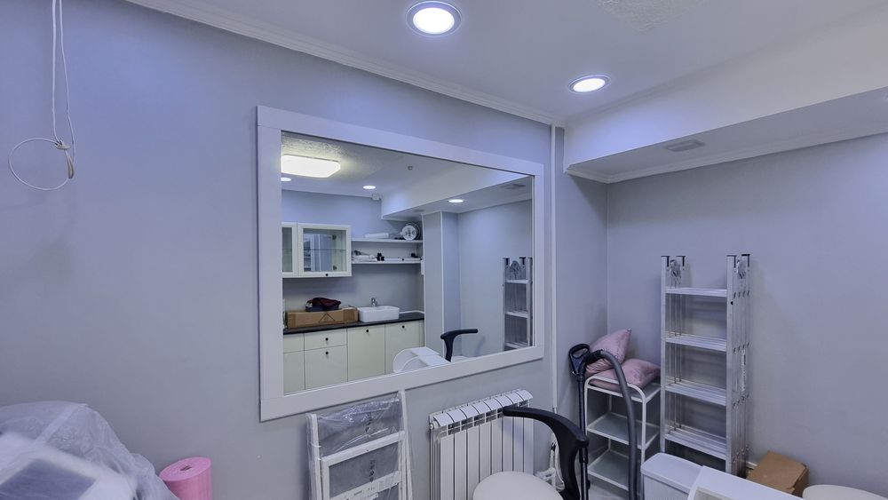 Зеркала настенные