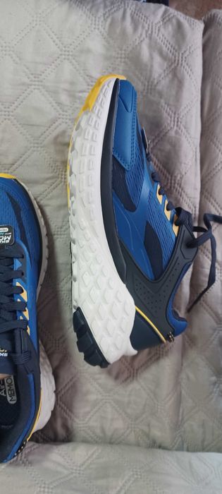 Skechers маратонки 42.5 нови