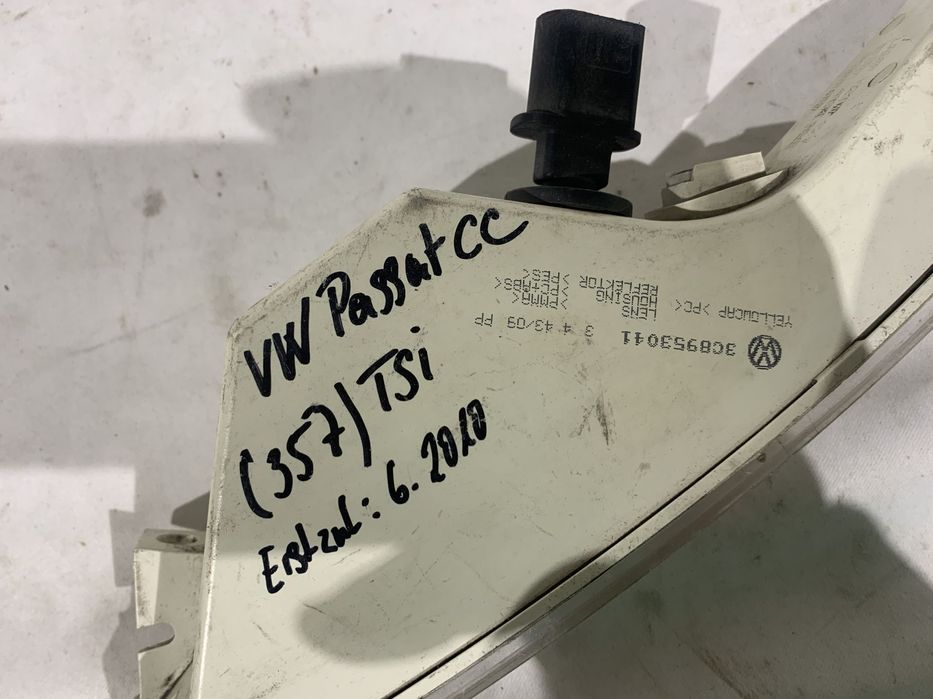 Lampa semnal stanga VW Passat CC 2009, 2010, 2011, 2012, cod origine OE 3C8953041