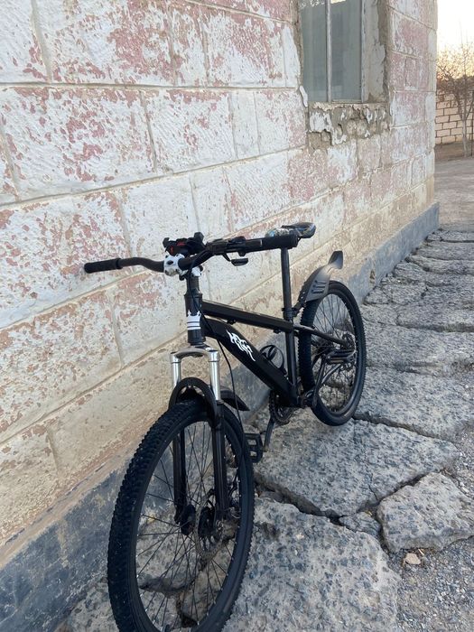 Велосипед черный