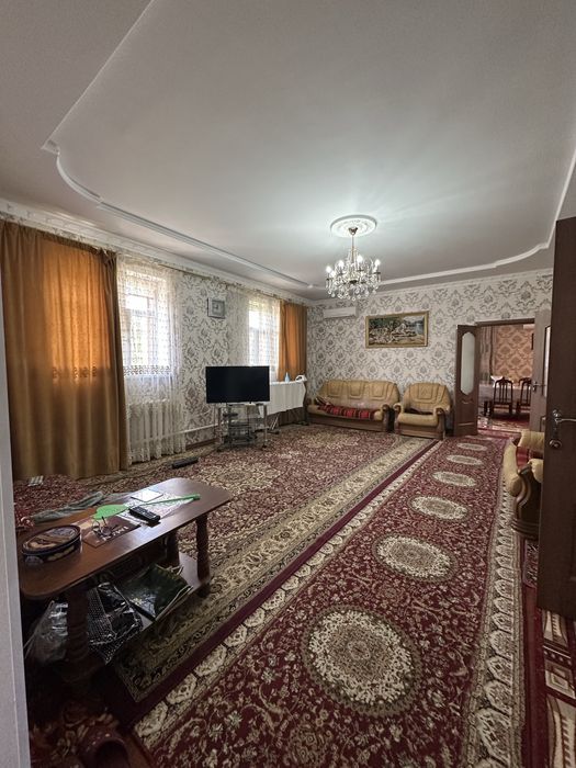 Қыдыров көшесінен жер үй сатылады