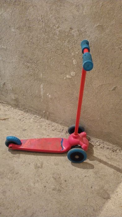 Детско балансно колело + подарък тротинетка, 35 лв