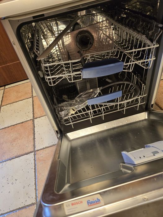 Продаётся посудомойка Bosch Модель  SMS43D08ME