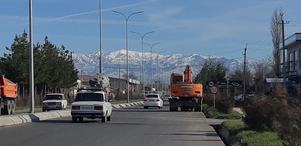 Учхоз Алишеробод,М.Улугбекский р-н! Про-ся 8-соток земельный участок