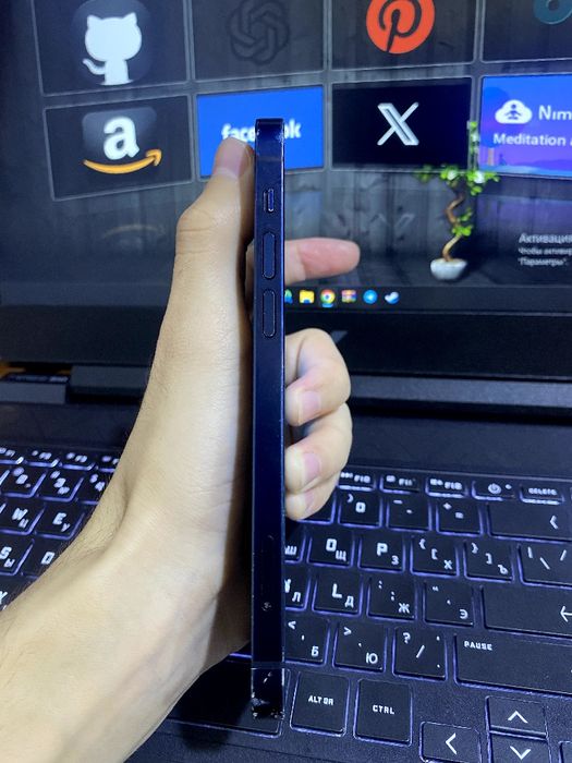 Iphone 12 dark blue 64GB