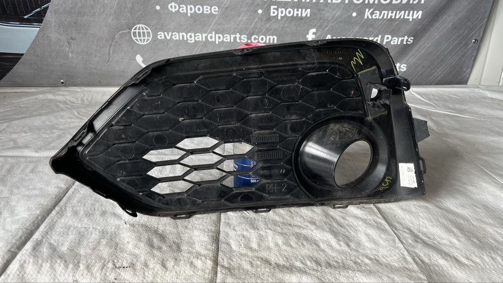 Дясна решетка за халоген Honda Civic X