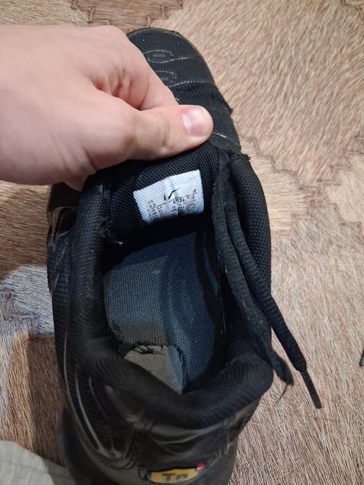 Кроссовки Nike TH