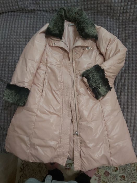 Пальто для девочки нарядное известного бренда