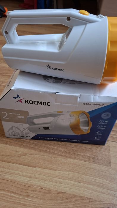Ручной универсальный фонарь Космос 3W