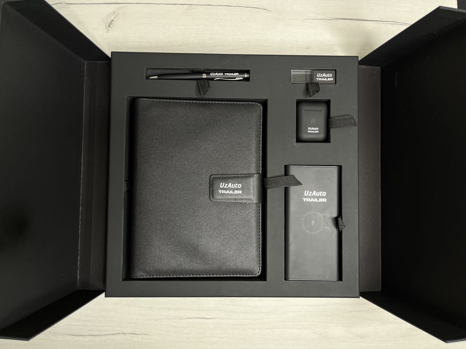 Рекламные сувениры бизнес наборы и корпоративный мерч.