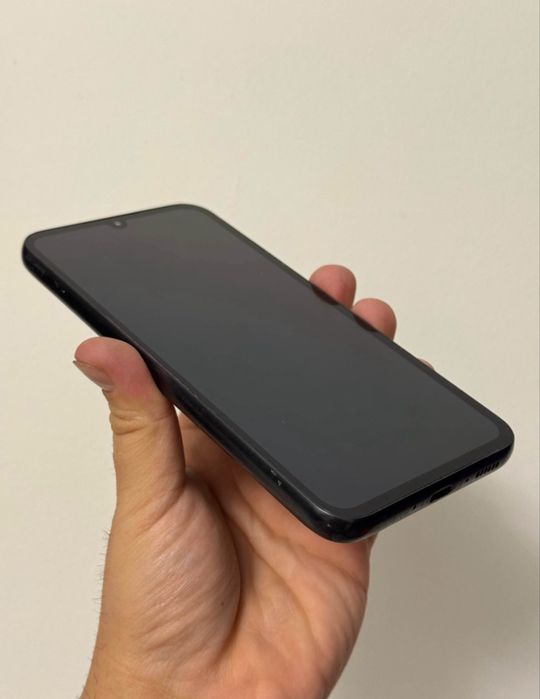 Samsung A34 5G s-a stins si nu se mai aprinde