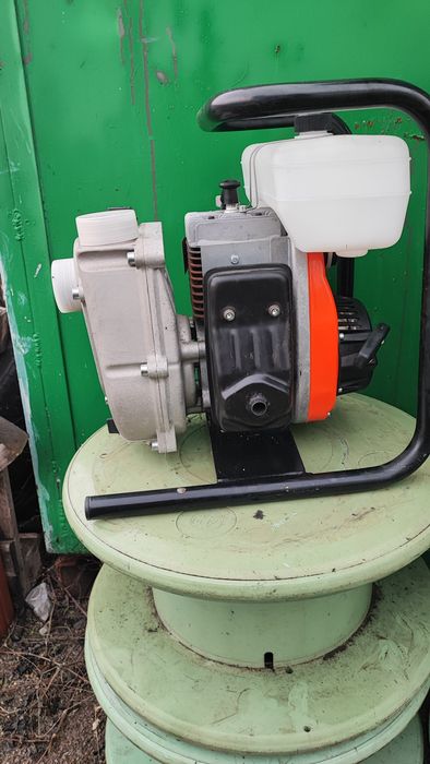 Помпа водна бензинова OLeo-Mac  SA45TL