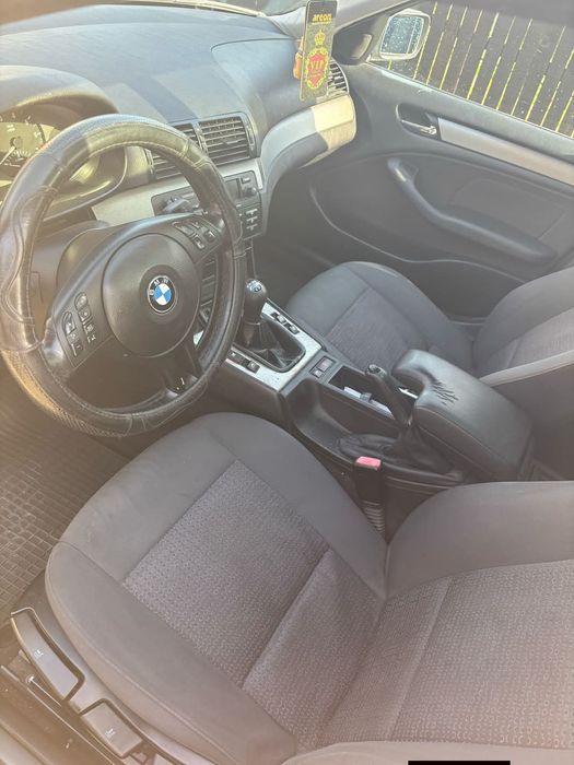 Vând masina bmw în stare buna