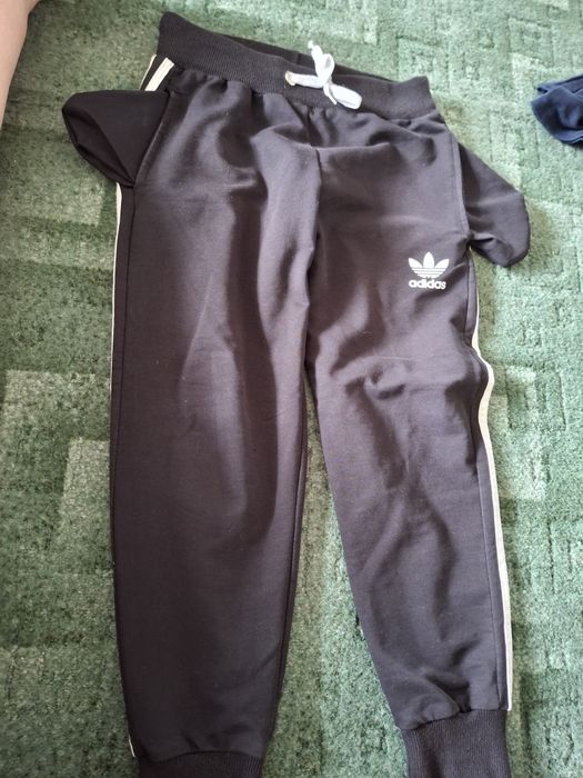 Продам детские вещи