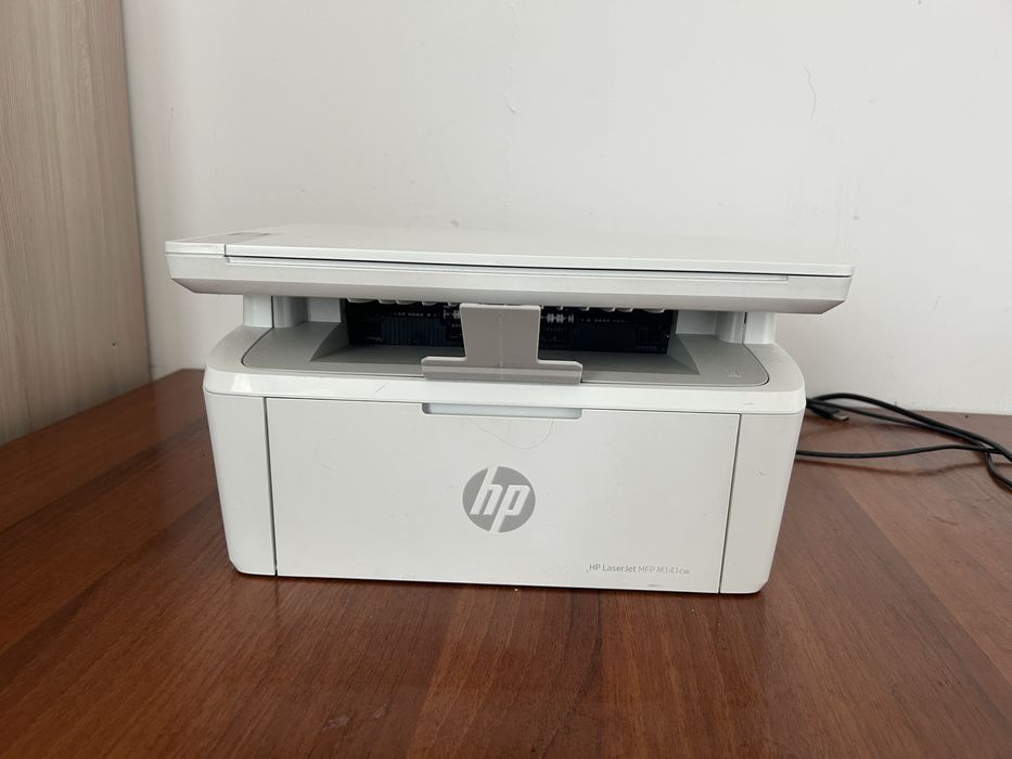 Принтер HP LaserJet M141w