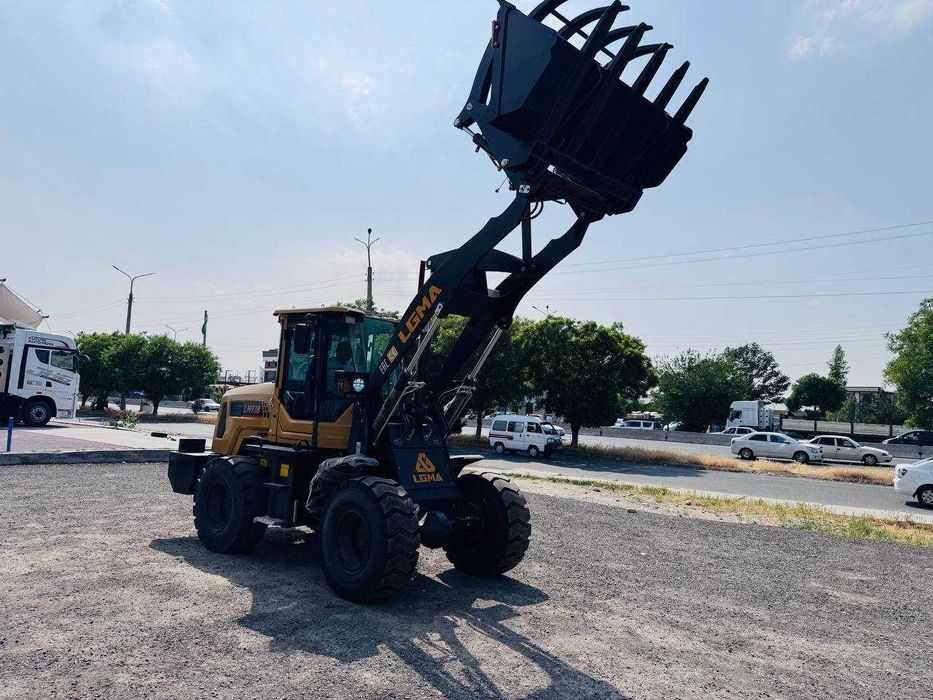 Погрузчик Lugong LM 938