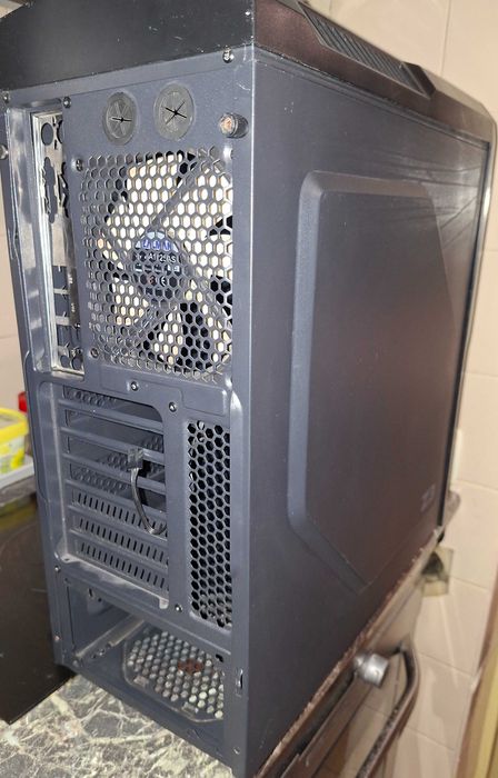 Кутия Zalman Z3 Plus+fans+Power Supplies