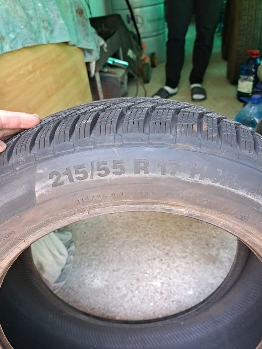 Vand 2 seturi de cauciucuri de iarna continental. 225/60/17R.    215/55/17R