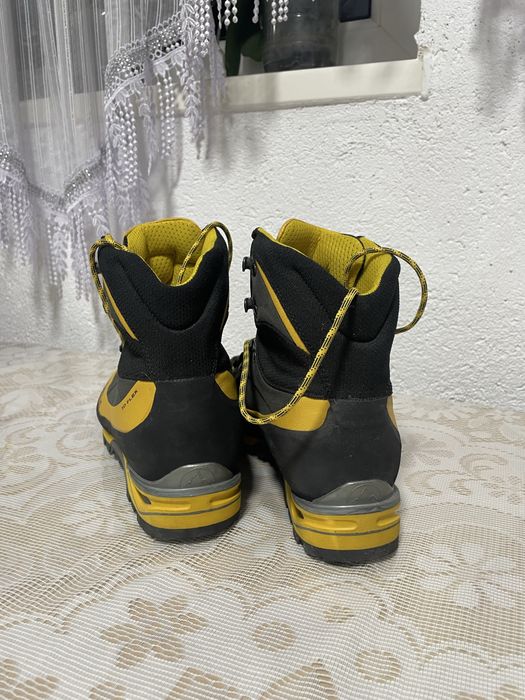 Vand mai multe detali in privat