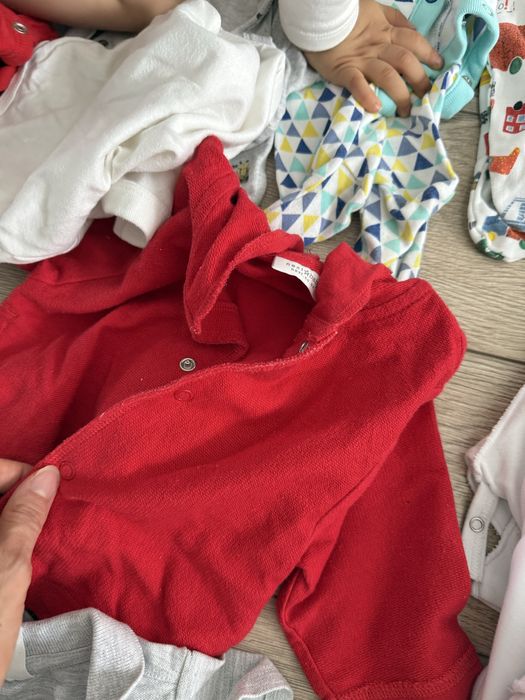 Одежда на малыша от 0 до 6 месяцев