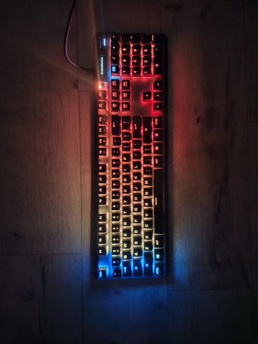 Tastatura mecanica SteelSeries Apex 5