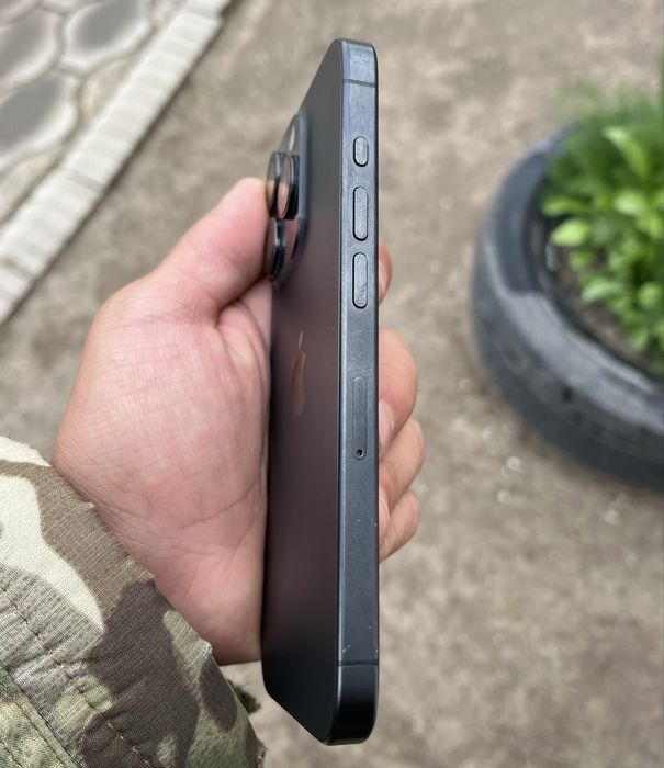 iPhone 15 Pro Black Titanium, 256 GB