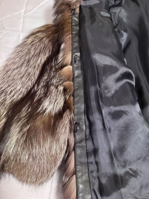 Кожено палто от естествена кожа - сребърна лисица