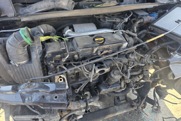 Usa / Portiera spate dreapta Opel Zafira 2003 2.0 DTI MT (101 hp)