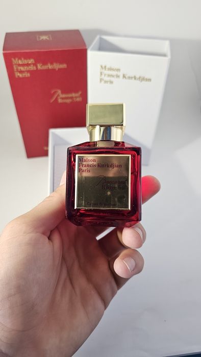 Maison Francis Kurkdjian Baccarat Rouge 540
​Описание:
Продавам MFK Baccarat Rouge 540, остатък от [напиши мл] от [напиши общ