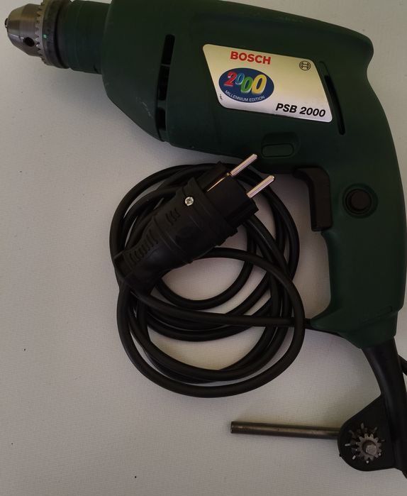 Bormașină electrică Bosch 13mm, 450W