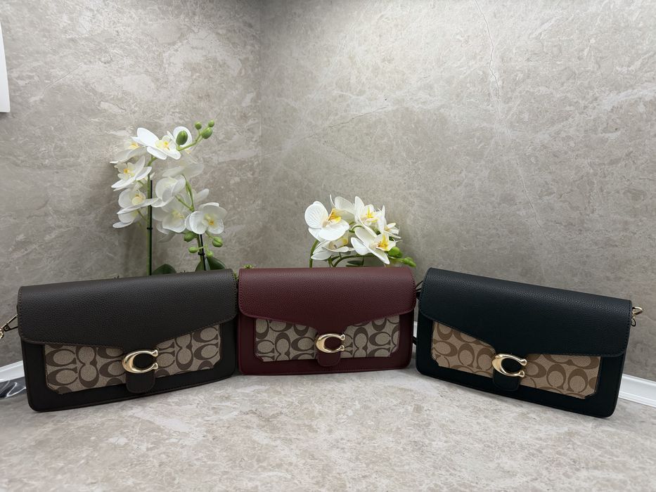 Дамски чанти Coach