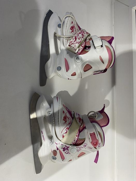 Продаются коньки женские