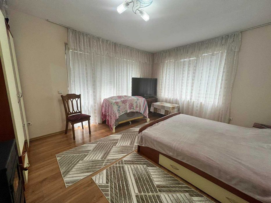 Продава се Етаж от къща в Омуртаг - 110 кв.м за 788 €/кв.м - Снимка #2