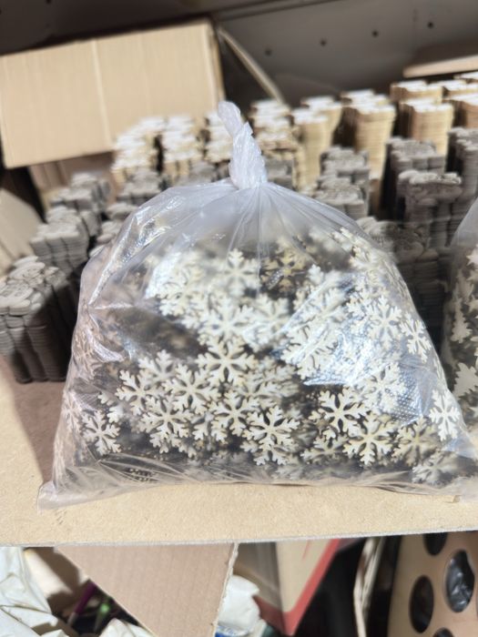 Коледни елементи от бирен картон-100 бр