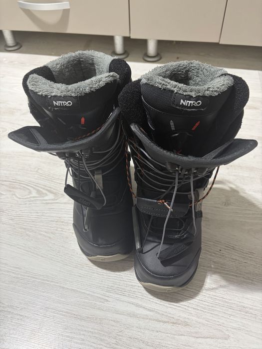 Boots Nitro Crown marime 39 1/3