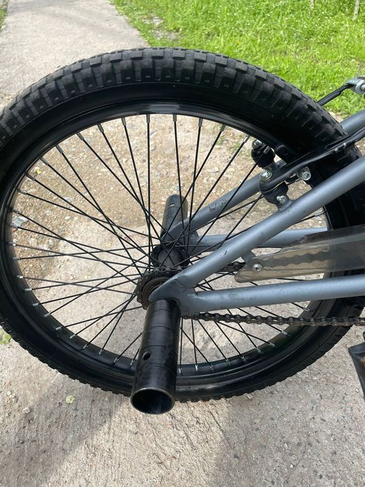 BMX в отличном состоянии + Пеги